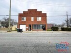 Primary Photo - Cute & Rare 1 Bedroom Apartment in Buchana...