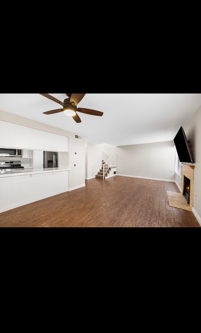 Foto del edificio - 5291 Colodny Dr