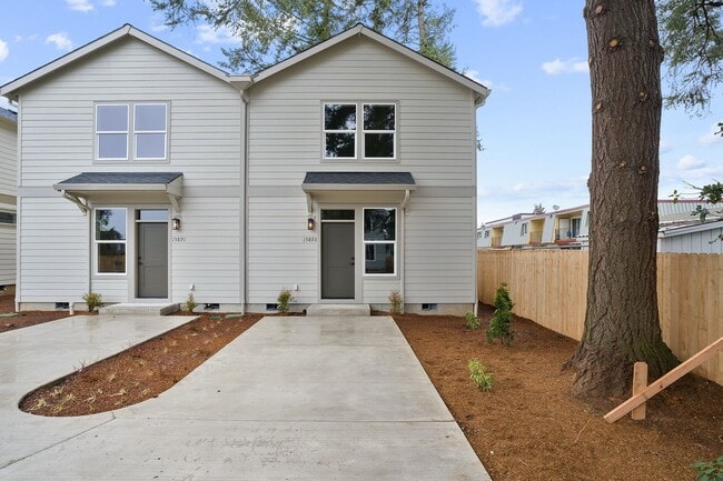 Building Photo - New Build 3 Bed, 1.5 Bath Rental Home in Centennial neighborhood!