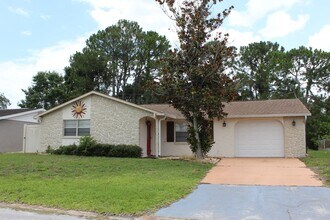 Building Photo - 6812 Roosevelt Dr