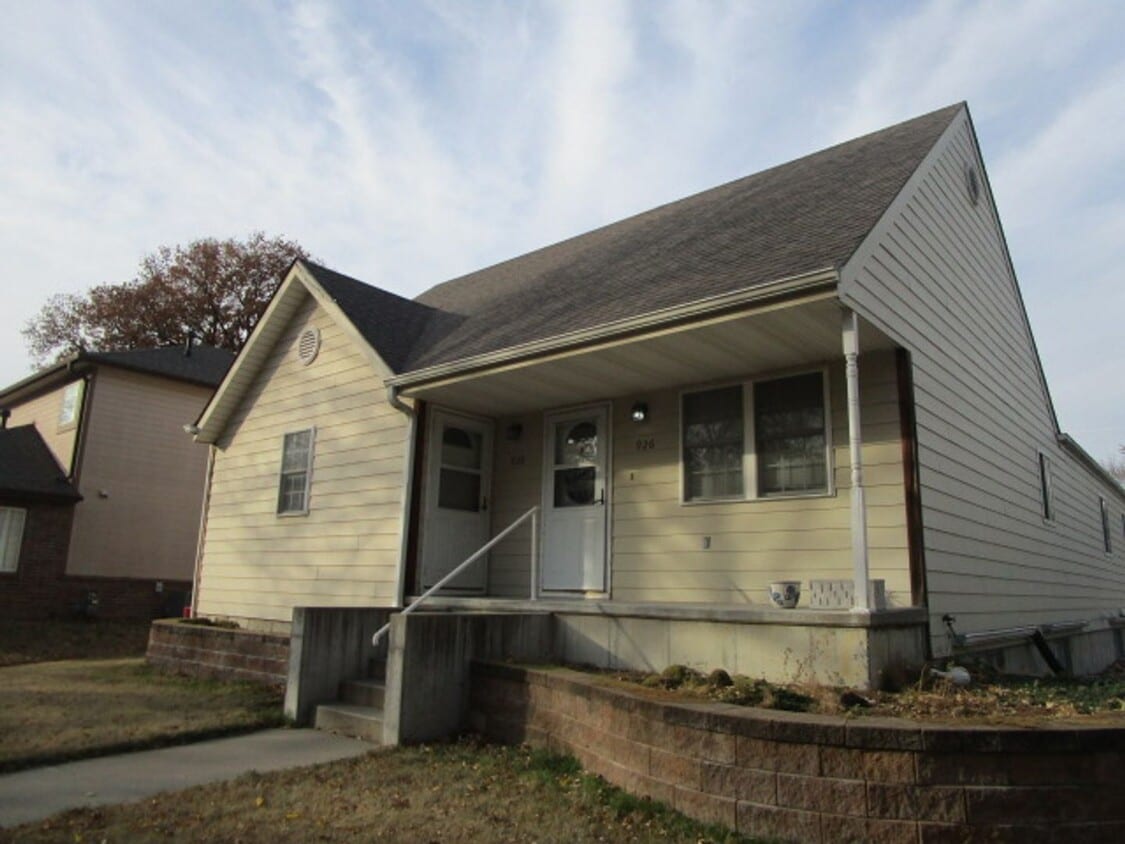 Primary Photo - 928-928 Osage St