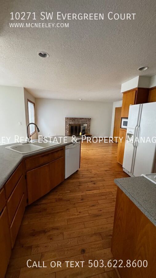 Foto del edificio - 10271 SW Evergreen Ct