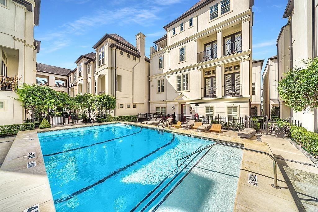 Foto principal - 725 Live Oak St