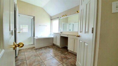Building Photo - 5631 Beaver Pass Ln