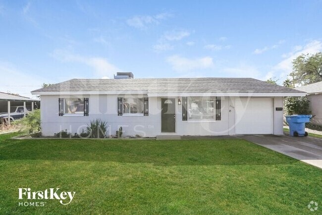 Building Photo - 2929 W Rancho Dr