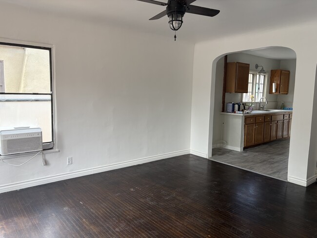 Building Photo - 3506 Falcon Ave