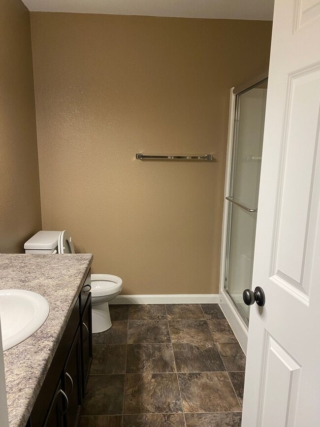 Building Photo - 3 Bedroom 2 1/2 Bath Twin home SORRY NO PETS