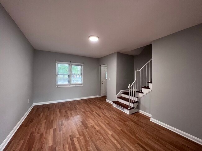Foto del edificio - 312 35th St NE