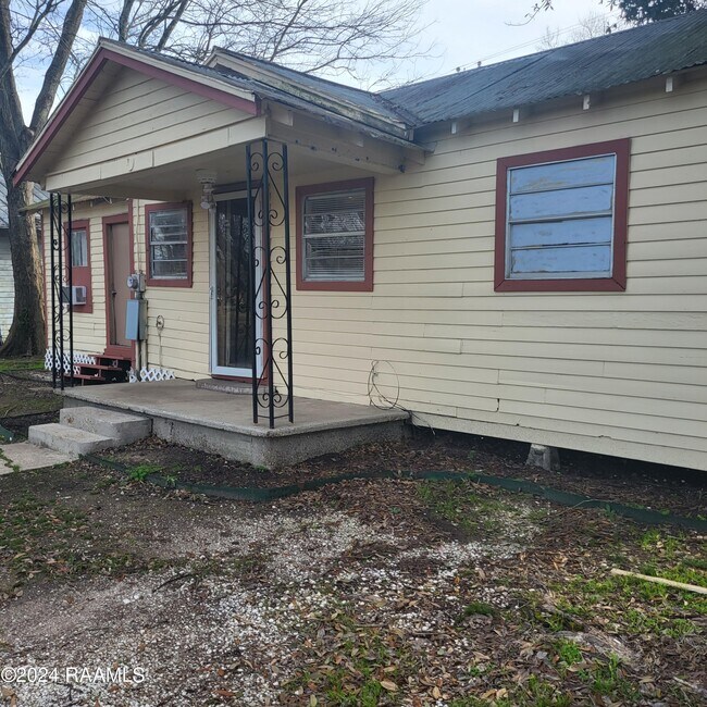 Foto del edificio - 210 Seafood Ln