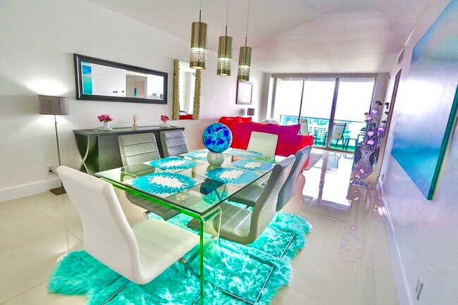 Glass kitchen table - 4001 S Ocean Dr