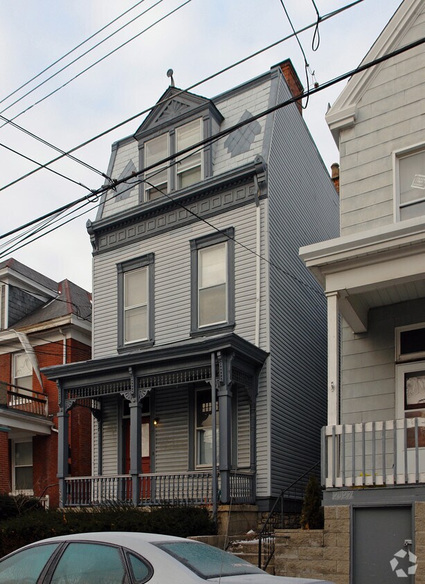 2325 Stratford Ave, Cincinnati, OH 45219 Apartments 2325 Stratford