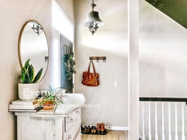 Building Photo - Gorgeous 3-Bedroom Townhouse Retreat with ...
