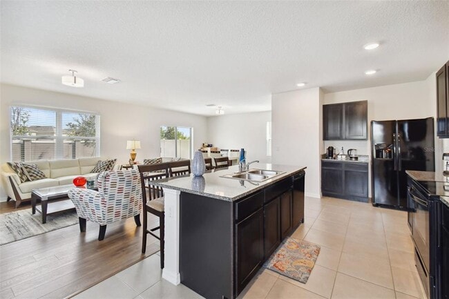 Building Photo - 8258 Pelican Reed Cir