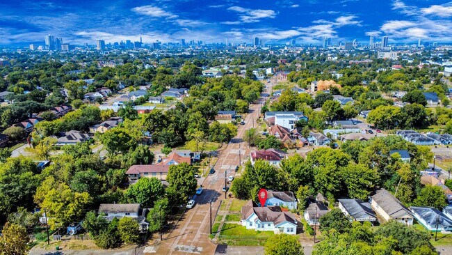 Foto del edificio - 3319 Holman St