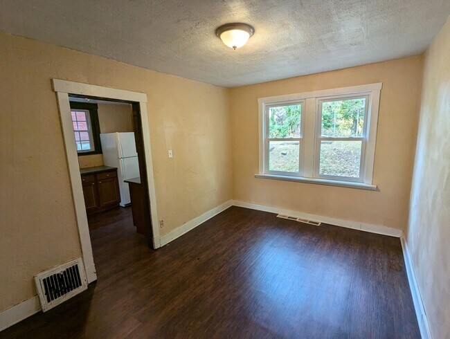 Foto del edificio - 2 Bedroom 1 Bathroom Single Family Home (P...