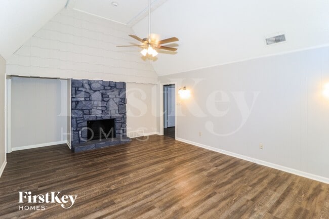 Foto del edificio - 6041 Colonyhill Dr