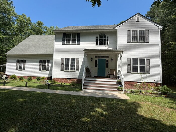 Building Photo - 4 Bedroom Home on 3.65 Acres in Moseley – Available August 15th – $3,500/mo