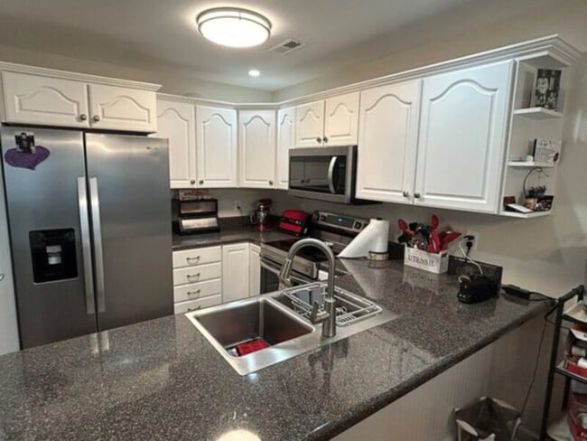 Foto del edificio - 3 Bedroom 3 Bathrooms