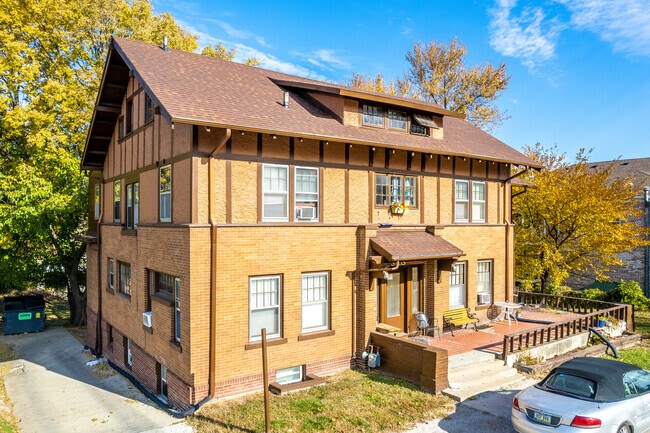 Building Photo - 3103 Grand Ave
