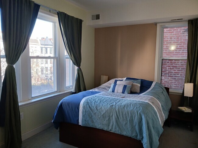Foto del edificio - 1340 Fairmont St NW