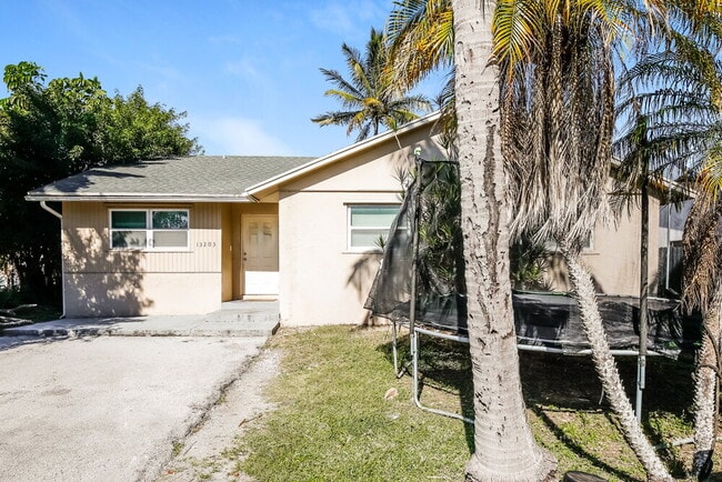 Building Photo - 13203 SW 276th Terrace