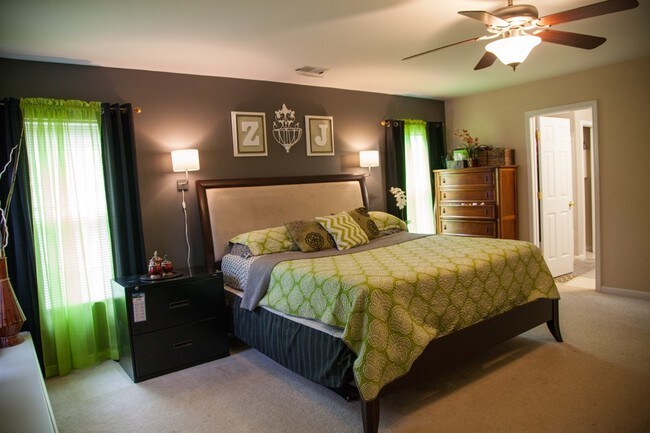 Foto del edificio - 412 Indigo Ridge Dr