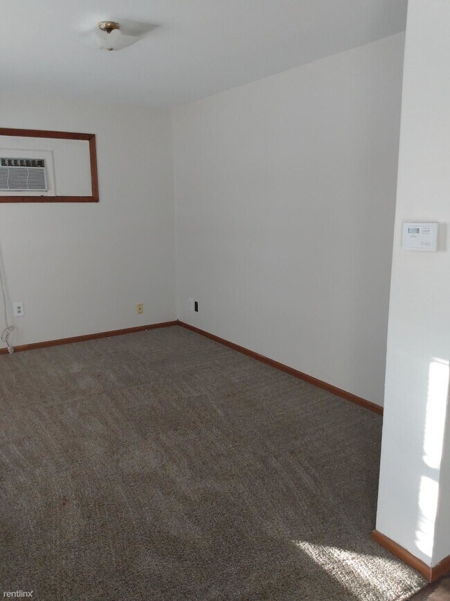 Foto del edificio - 308 E Jefferson St