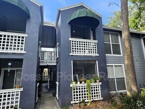 Building Photo - 606 S Albany Ave