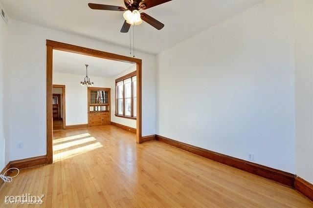 Building Photo - 2501 N Artesian Ave