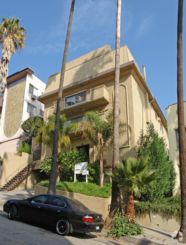 Building Photo - 1936 Whitley Ave