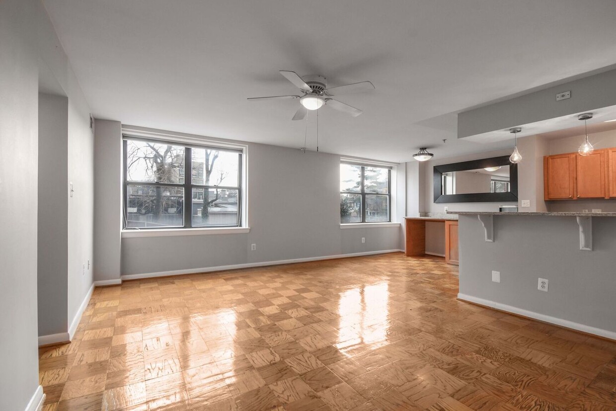 Primary Photo - $500 Rent Credit for a Lease Start by 5/10...