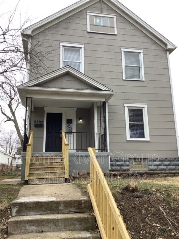 Primary Photo - 2329 Eastview Ave