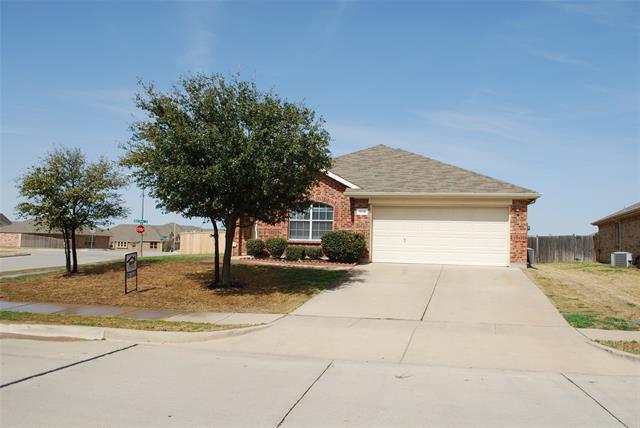 Foto principal - 1232 Sweetwater Dr