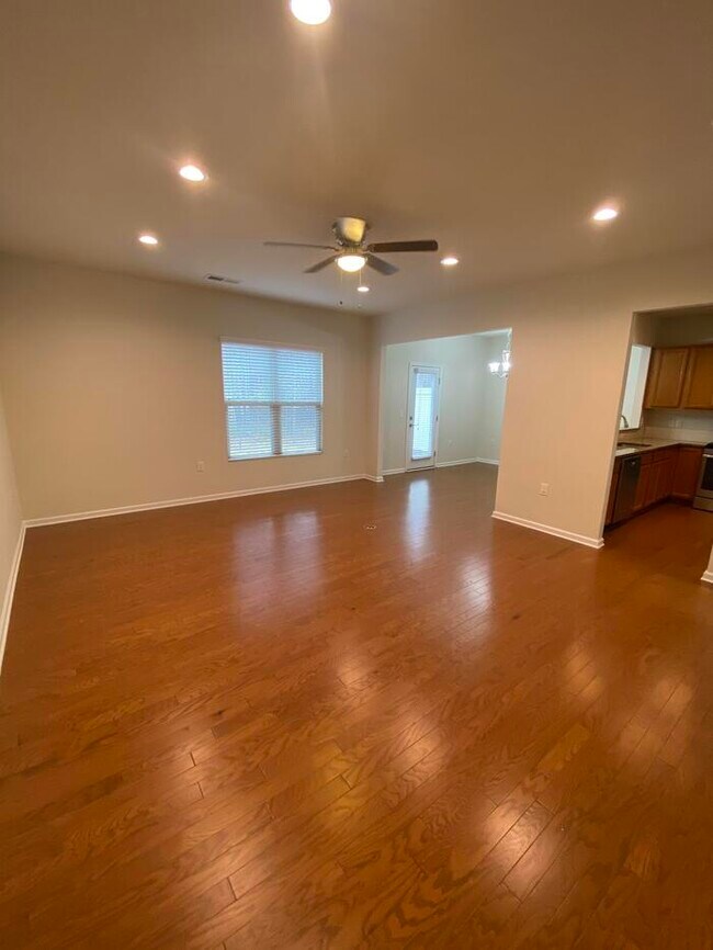 Foto del edificio - 509 Brier Crossings Loop