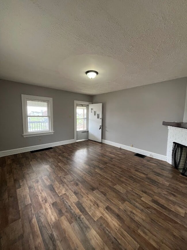 Foto del edificio - 803 21st St NW