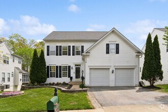 Building Photo - 10117 Banchory Pl
