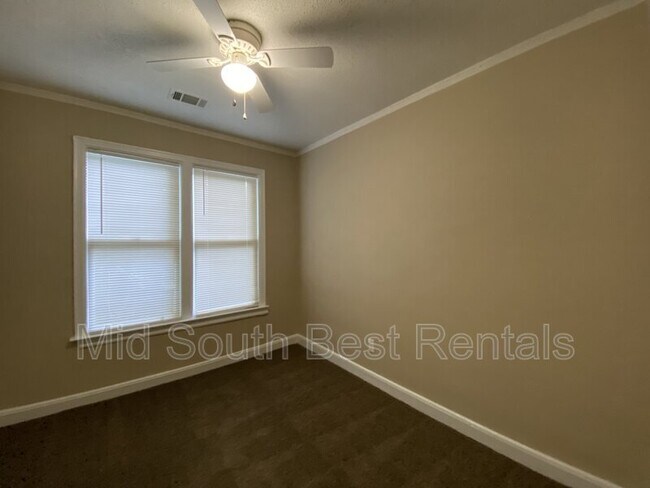 Foto del edificio - 3577 Bowen Ave