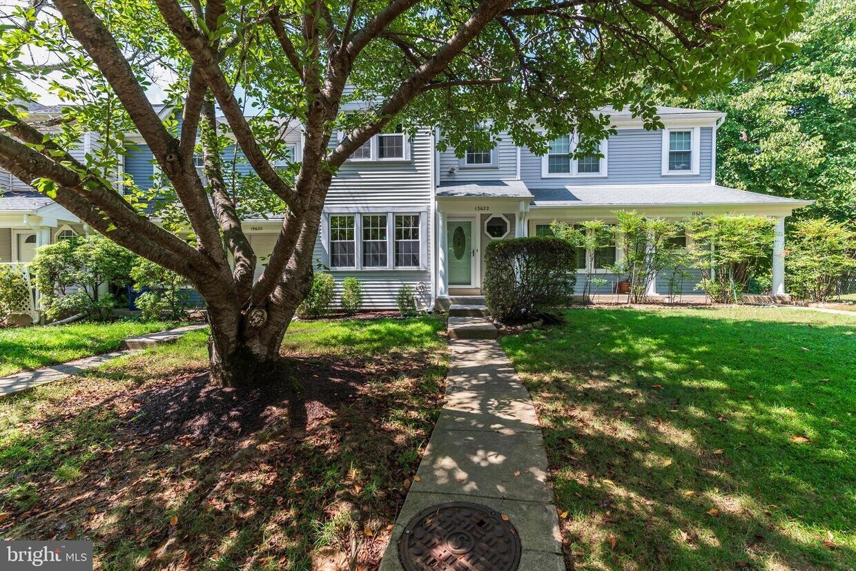 15622 Cliff Swallow Way, Rockville, MD 20853 Townhome Rentals in