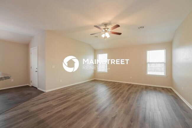 Building Photo - 3 Bedroom Pet-Friendly Home in Oklahoma Ci...