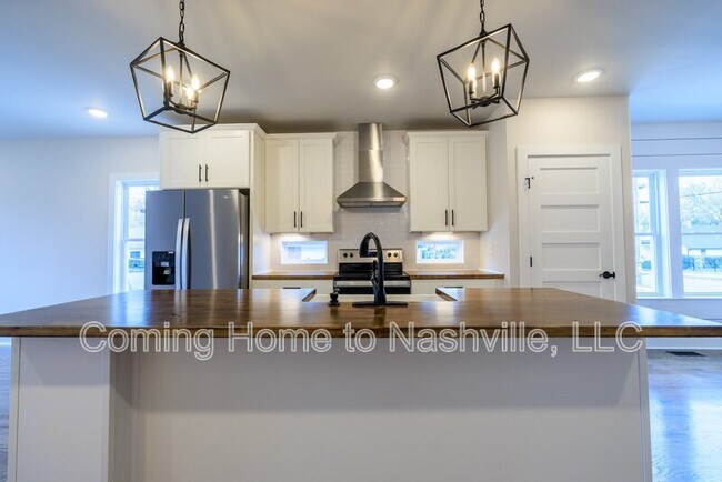 Foto del edificio - 1833 10th Ave N