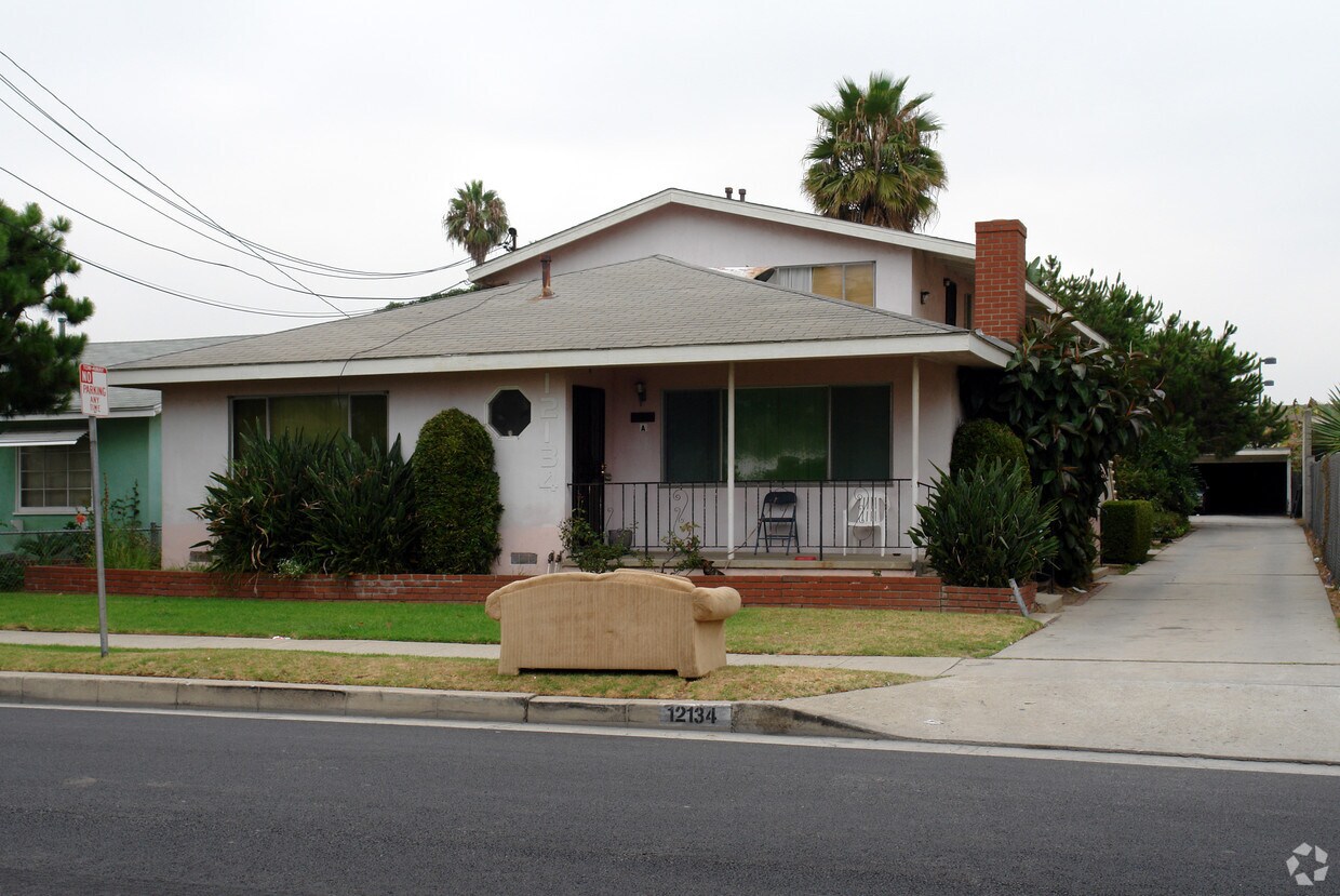 12134 Grevillea Ave, Hawthorne, CA 90250 Apartments in Hawthorne, CA