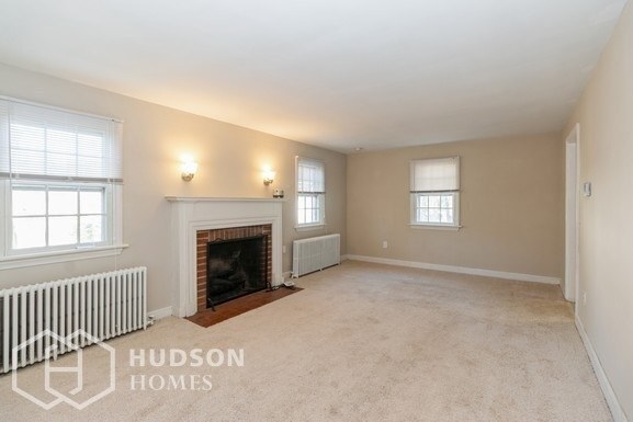 Building Photo - AVAILABLE NOW! -  2405 Edgehill Rd, Huntin...