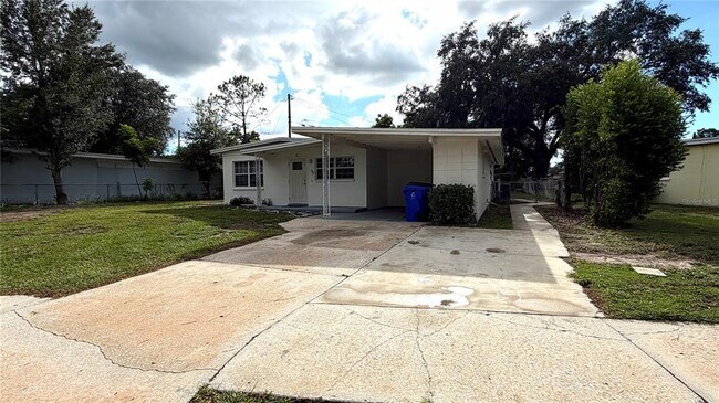 Building Photo - 1425 Hester Dr