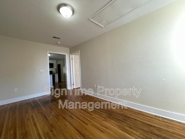 Foto del edificio - 28-30 East Franklin Street - 30-3
