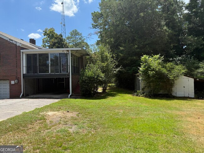 Foto del edificio - 998 Highland Cir SE