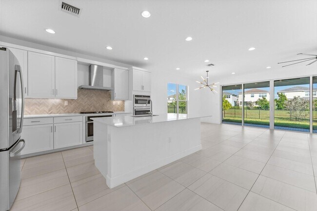 Foto del edificio - 1346 Harvester Xing