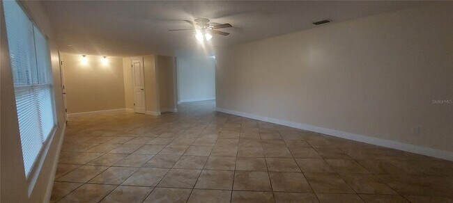 Foto del edificio - 11345 Circle Way