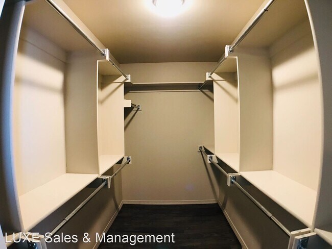 Foto del edificio - 3 br, 2 bath House - 595 Washington Ave