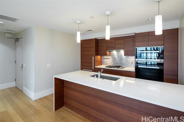 Building Photo - 1108 Auahi St