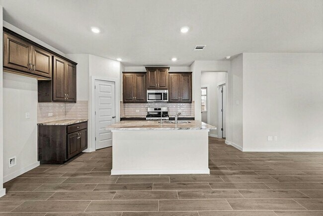 Foto del edificio - 2725 Stone Branch Dr
